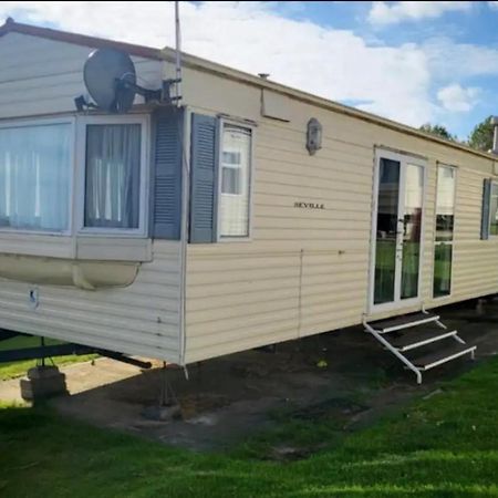 2 Bedroom Caravan With Sea Views Eastchurch Exteriér fotografie